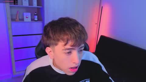 Nicolas online show from 22, 10, 2025