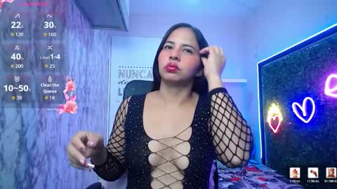 nicol_ross19 online show from 17, 3, 2026