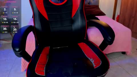 nicolas_james_sc online show from 28, 2, 2026