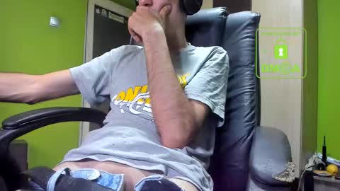 L. Nicolas online show from 20, 11, 2025