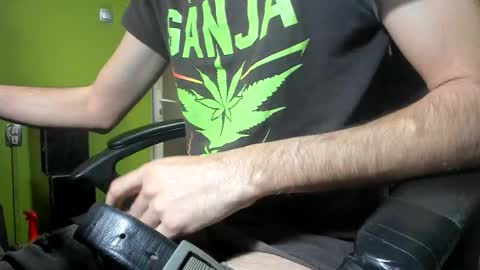 L. Nicolas online show from 21, 4, 2026