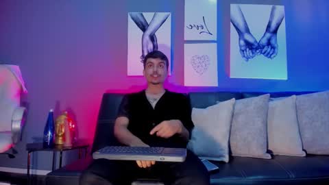 Nicolas Rey online show from 11, 11, 2025