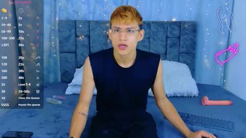 nicolastorres__ online show from 28, 4, 2026