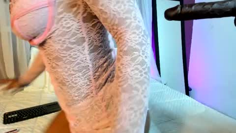 nicole_brown1126 online show from 28, 4, 2026