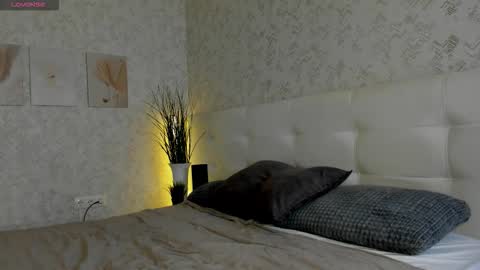 GMT7TueWedThSu 0300am-0900am. Sa 1000am-0400pm online show from 15, 9, 2025