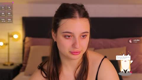 Nicole De Lux online show from 26, 4, 2026