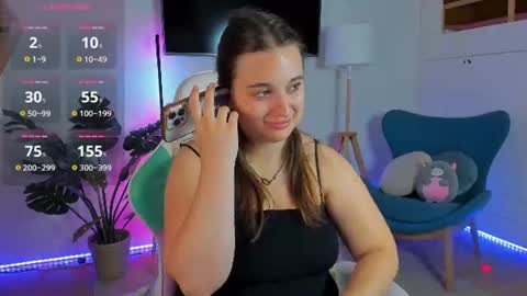 Nicole De Lux online show from 1, 8, 2026