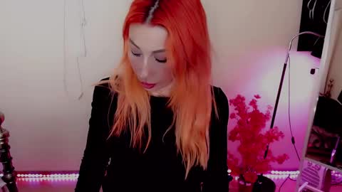 Nicole online show from 6, 12, 2024