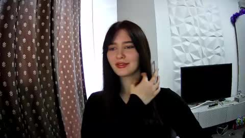 nicole_todd online show from 17, 12, 2024