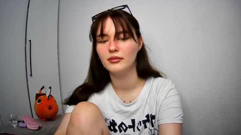 nicole_todd online show from 3, 1, 2025