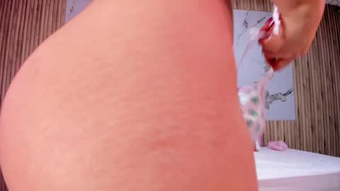 nicolee19_ online show from 20, 3, 2026