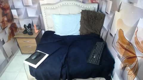 Snapshot of nicolee_millerr chatting on 25, 1, 2025 nicolee millerr online show from 25, 1, 2025