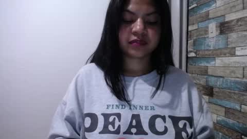 Nicole online show from 12, 3, 2025