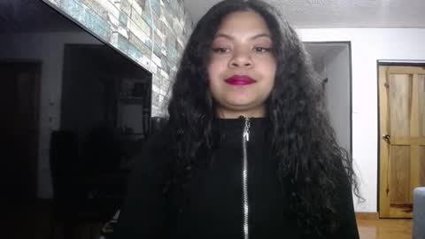 Nicole online show from 12, 9, 2025