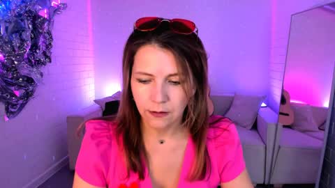Snapshot of nicolehits chatting on 15, 5, 2026 nicolehits online show from 15, 5, 2026
