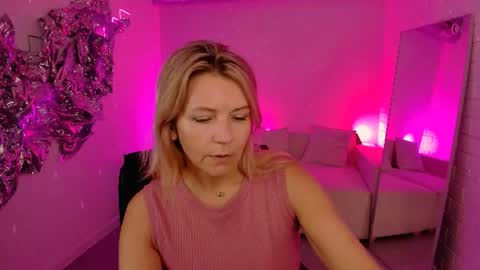 Snapshot of nicolehits chatting on 20, 6, 2026 nicolehits online show from 20, 6, 2026