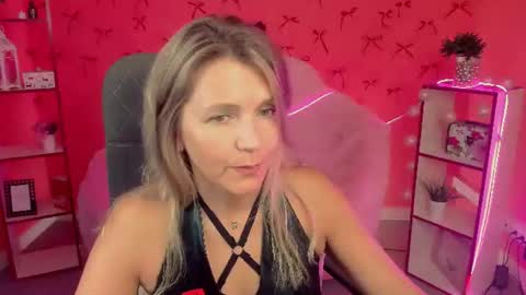 Snapshot of nicolehits chatting on 28, 7, 2026 nicolehits online show from 28, 7, 2026