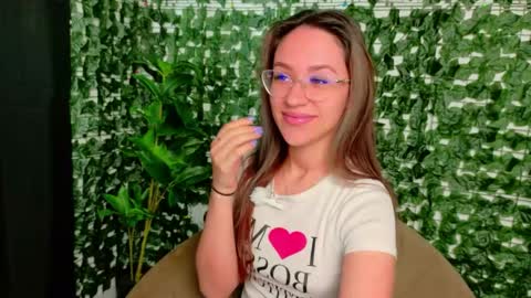 nicoleirisxxx online show from 1, 5, 2026