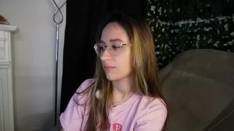 nicoleirisxxx online show from 23, 7, 2026