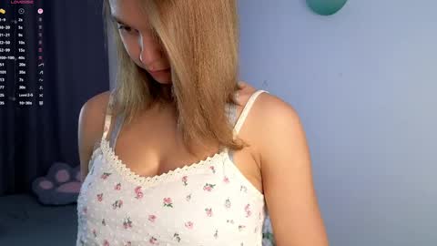 Nicole online show from 10, 4, 2026