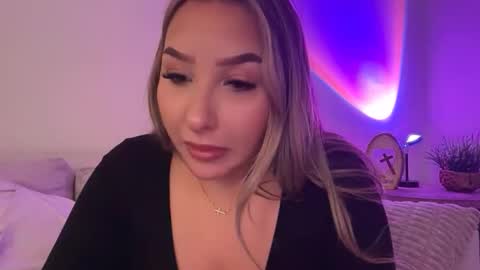 nicolelovesyou444 online show from 30, 4, 2026