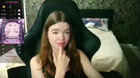 Snapshot of nicolemeew chatting on 10, 11, 2025 NicoleMeew online show from 10, 11, 2025