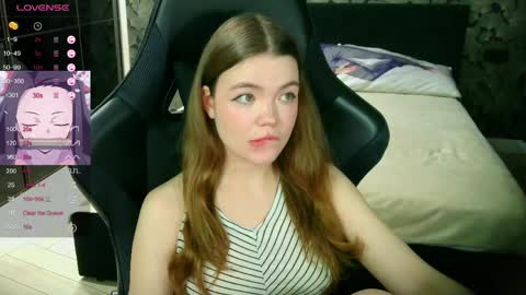 NicoleMeew online show from 7, 6, 2026