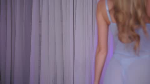 Snapshot of nicolesarahx chatting on 2, 2, 2025 Sarah online show from 2, 2, 2025