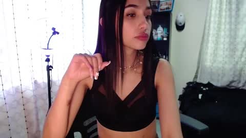 Nicole online show from 13, 11, 2025