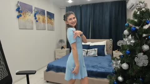 nicolewerti online show from 10, 12, 2024