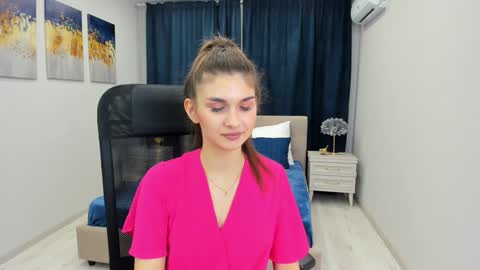 nicolewerti online show from 11, 1, 2025