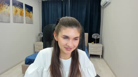 nicolewerti online show from 11, 1, 2025