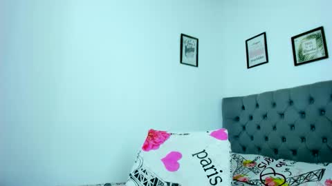 Snapshot of nicolewind_ chatting on 17, 11, 2025 ELIZABETH online show from 17, 11, 2025