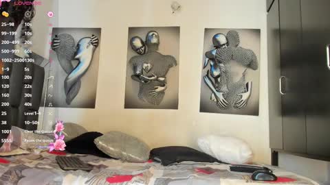 Snapshot of nicolle_hanks1 chatting on 9, 3, 2025 nicolle_hanks1 online show from 9, 3, 2025