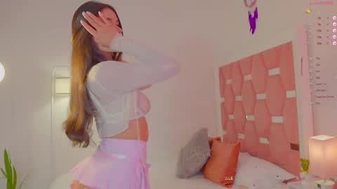 Snapshot of nicolle_mitchelle chatting on 1, 3, 2025 NEW instagram nicollemitchelle online show from 1, 3, 2025