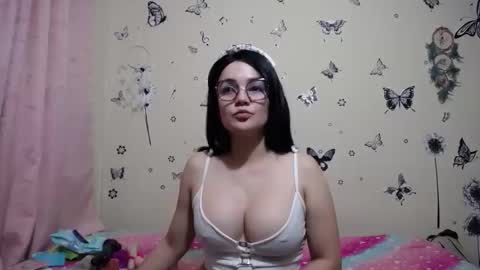 nicolle_sky online show from 14, 3, 2026