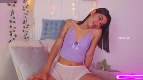 Nicolle online show from 6, 6, 2026