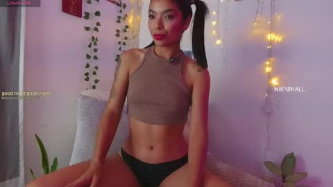 Nicolle online show from 7, 6, 2026