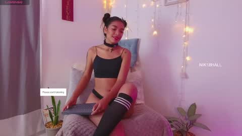 Nicolle online show from 7, 6, 2026
