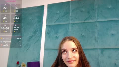 Snapshot of nicollemiles chatting on 17, 12, 2024 Nicolle online show from 17, 12, 2024