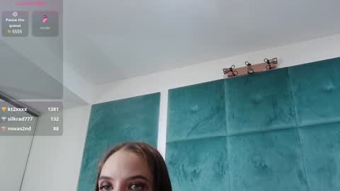 Snapshot of nicollemiles chatting on 16, 1, 2025 Nicolle online show from 16, 1, 2025