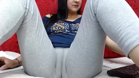 NICOLLE online show from 18, 11, 2025