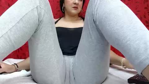 NICOLLE online show from 8, 6, 2026
