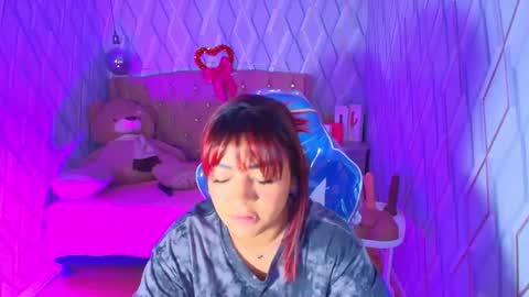 Nicolle Miley online show from 8, 2, 2026