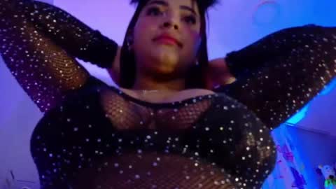 Nicolle Miley online show from 27, 7, 2026