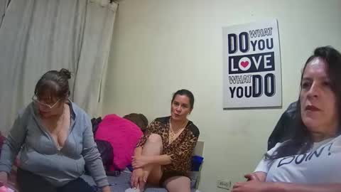 nicoltatiana_ online show from 7, 10, 2025