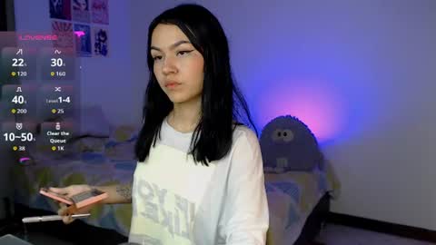 NicoRobin777 online show from 22, 6, 2026