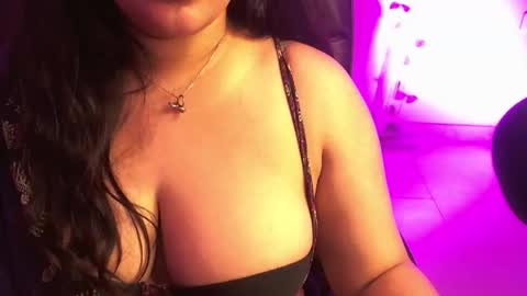 nightqueen107446 online show from 10, 3, 2026