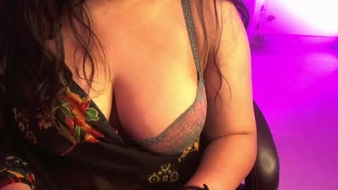 nightqueen107446 online show from 12, 3, 2026