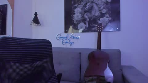 Niick online show from 12, 12, 2024